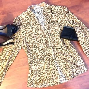 NEW Leopard Ruffle Button-Down Puff Shoulder Top L